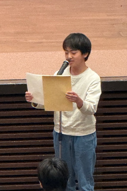 新入生答辞の様子