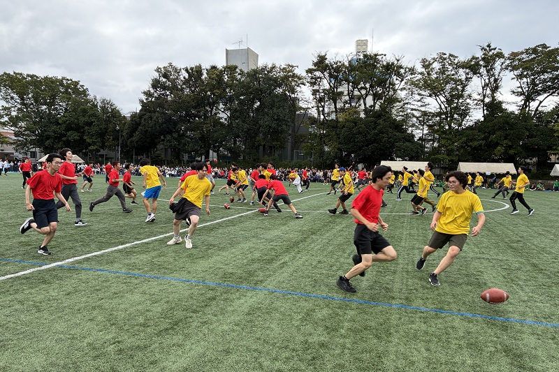 100人フットボールの様子